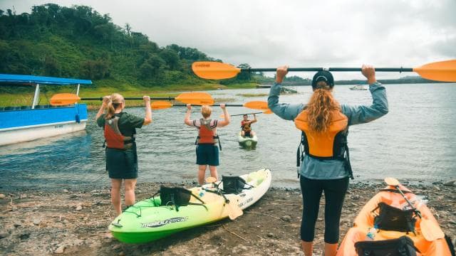 Lake Arenal Kayaking Tour