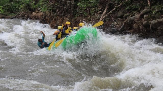 La Fortuna: White Water Rafting Class V