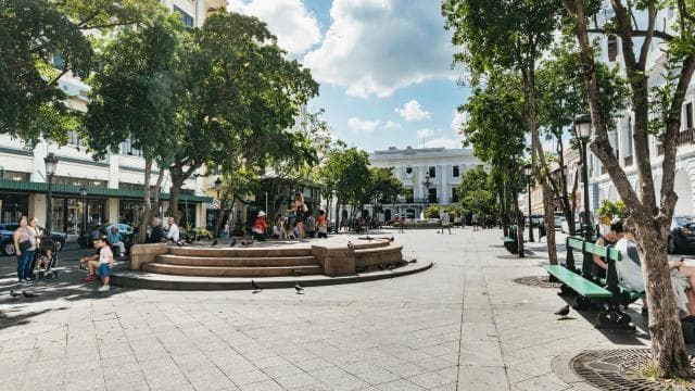 San Juan: Old Town Foodie Walking Tour with Tastings