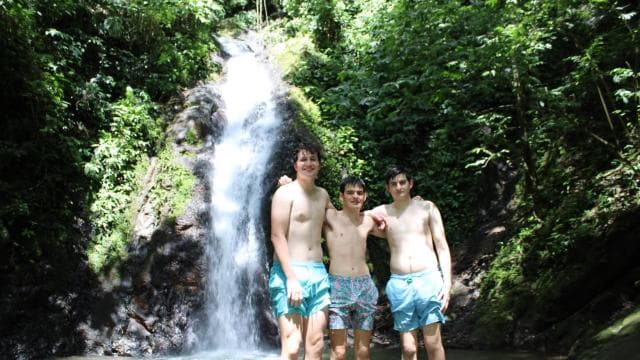 Hike 10 Waterfalls in Jacó with Lunch included