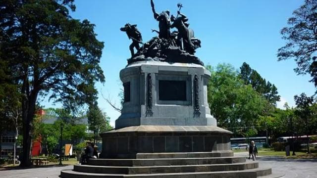 San Jose : Must-See Sites Walking Tour With A Guide