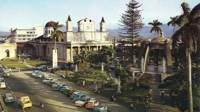 San Jose : Must-See Sites Walking Tour With A Guide