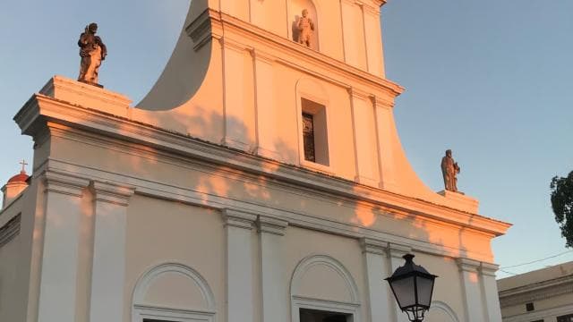 San Juan: Old Town Sunset Walking Tour