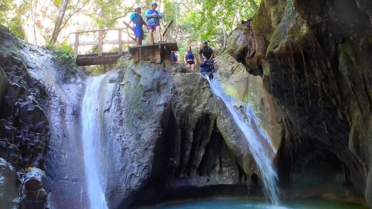 Damajagua Waterfalls with Lunch + Tranportation - Photo 5 (Gallery view)