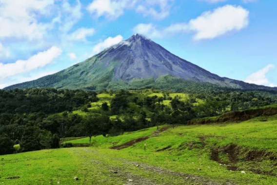 San José: Arenal Volcano, Waterfalls, Coffee and Hot Springs - Dominican Republic
