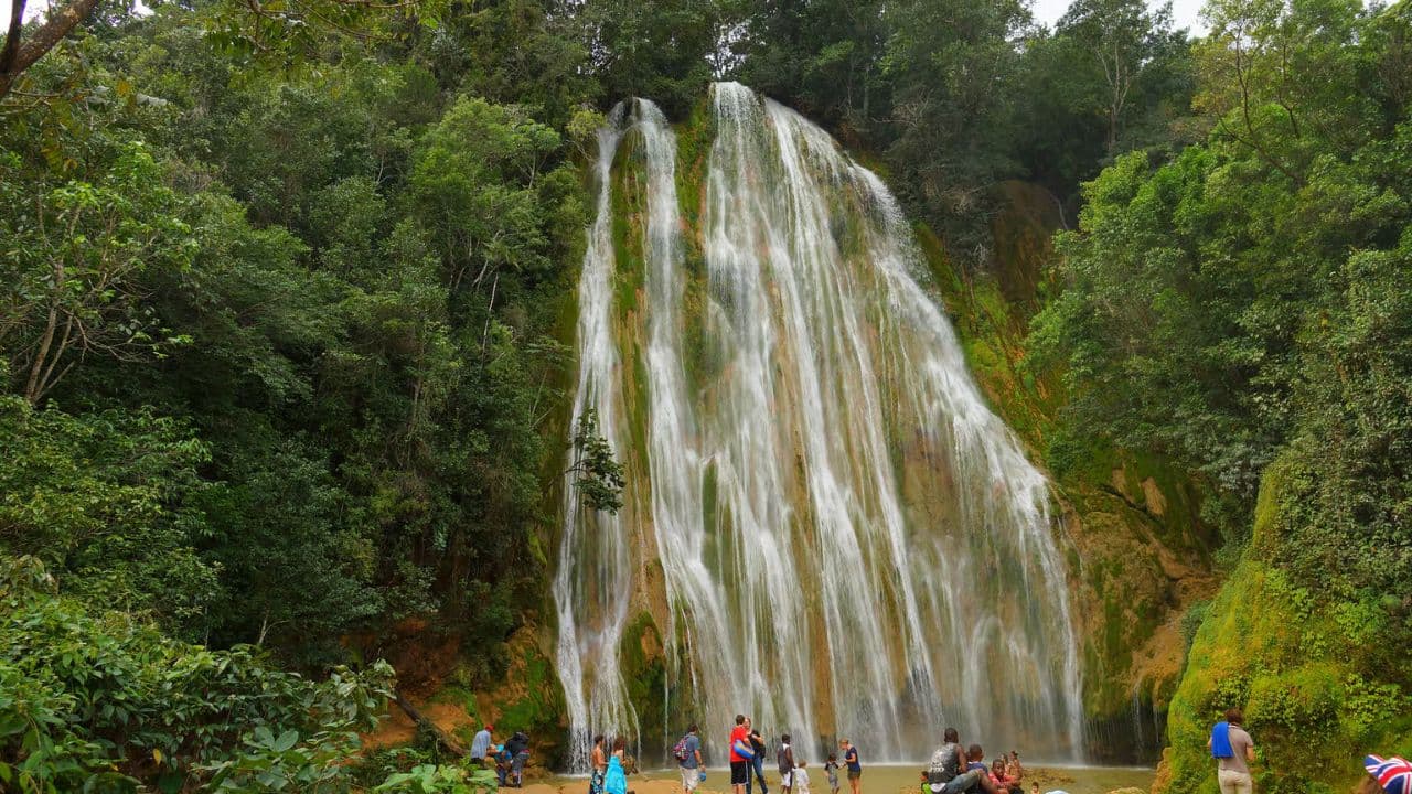 El Limón: Waterfall Tour with Lunch