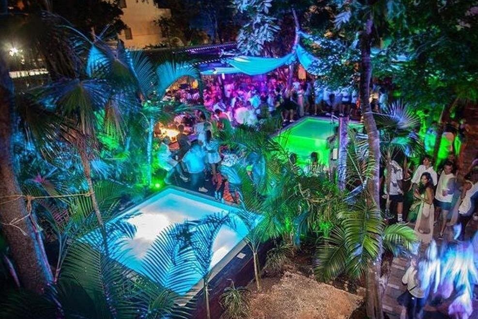 Social Pubcrawl Barcrawl Tulum