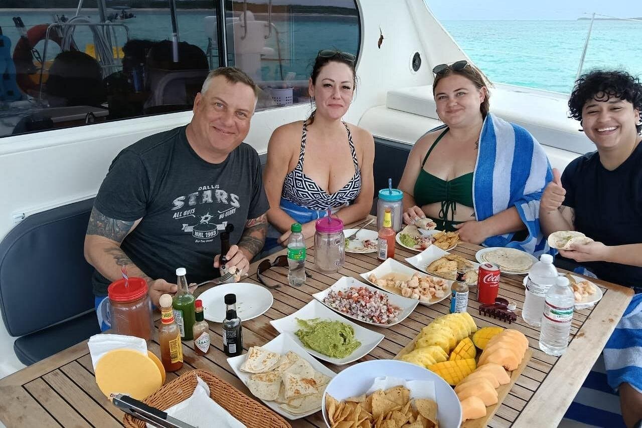 Private 6 Hrs 47 ft. Catamaran Snorkel & Cielo Charter (30p. max)