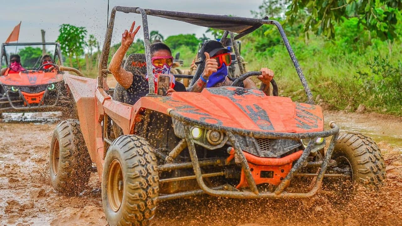 Asombrosa actividad en buggy por la playa de macao y cueva	