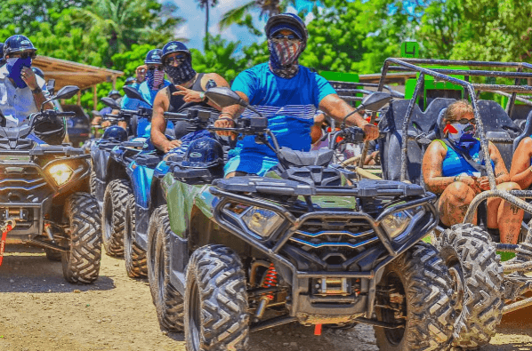 Punta Cana: Samaná Cayo Levantado & El Limón Waterfall Tour - Photo 2 (Gallery view)
