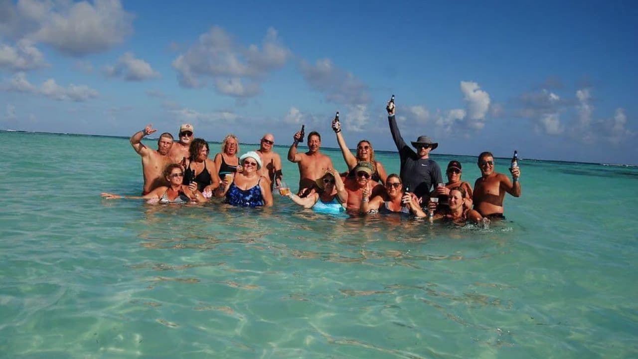 Punta Cana: Sunset Party Boat with Snorkeling