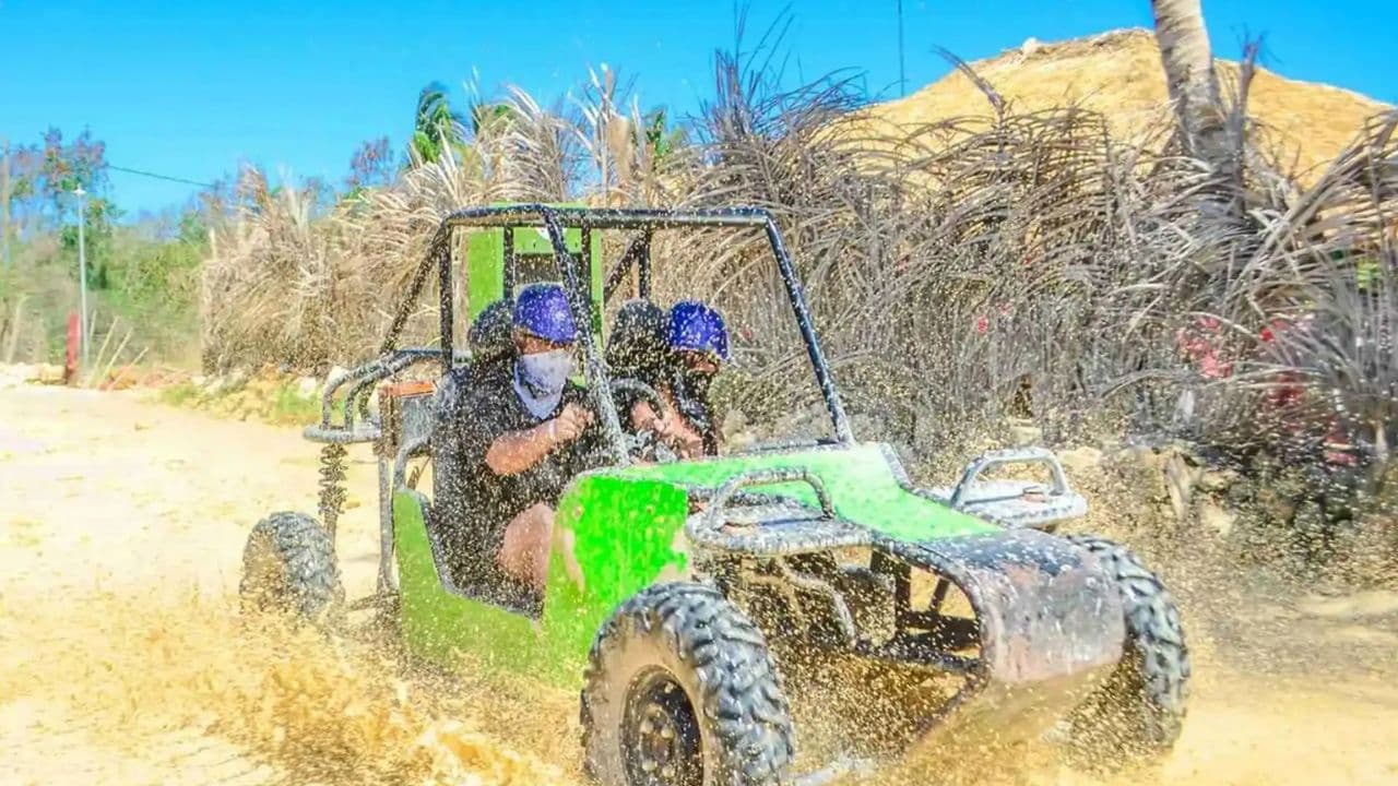 Punta Cana: Tour in buggy half-day and beach cenote