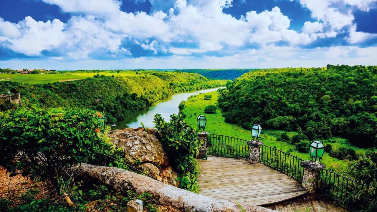 Punta Cana: Cuevas de las Maravillas and Altos de Chavón