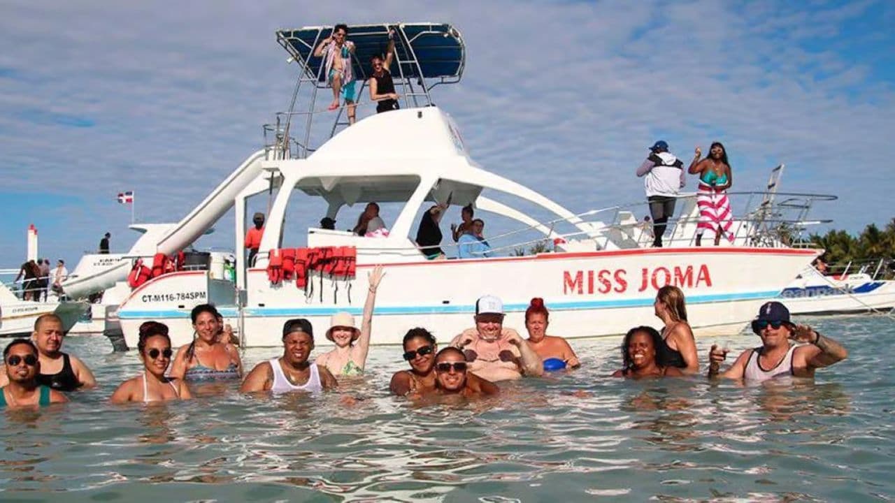 Punta Cana: Jelouma Party Boat with Round-Trip Transfers2 - Photo 2 (Gallery view)