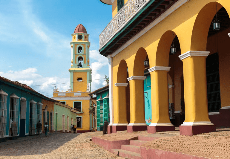Cienfuegos, Santa Clara & Trinidad Tour