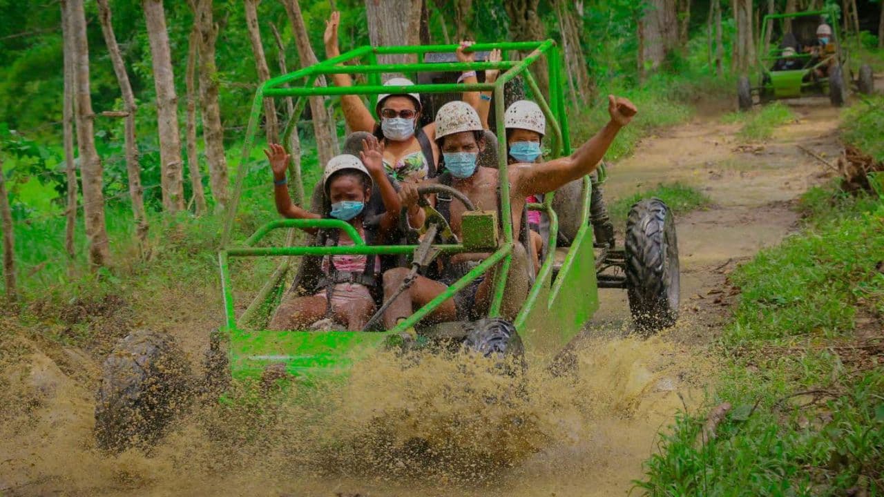 Bavaro Adventure: Buggy, Horse, Splash, Zip Line și Polaris - Photo 3 (Gallery view)