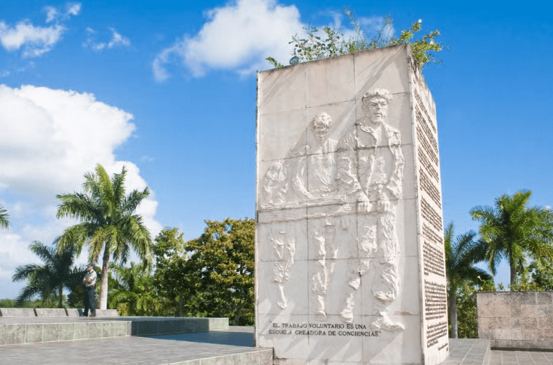 Cienfuegos, Santa Clara & Trinidad Tour