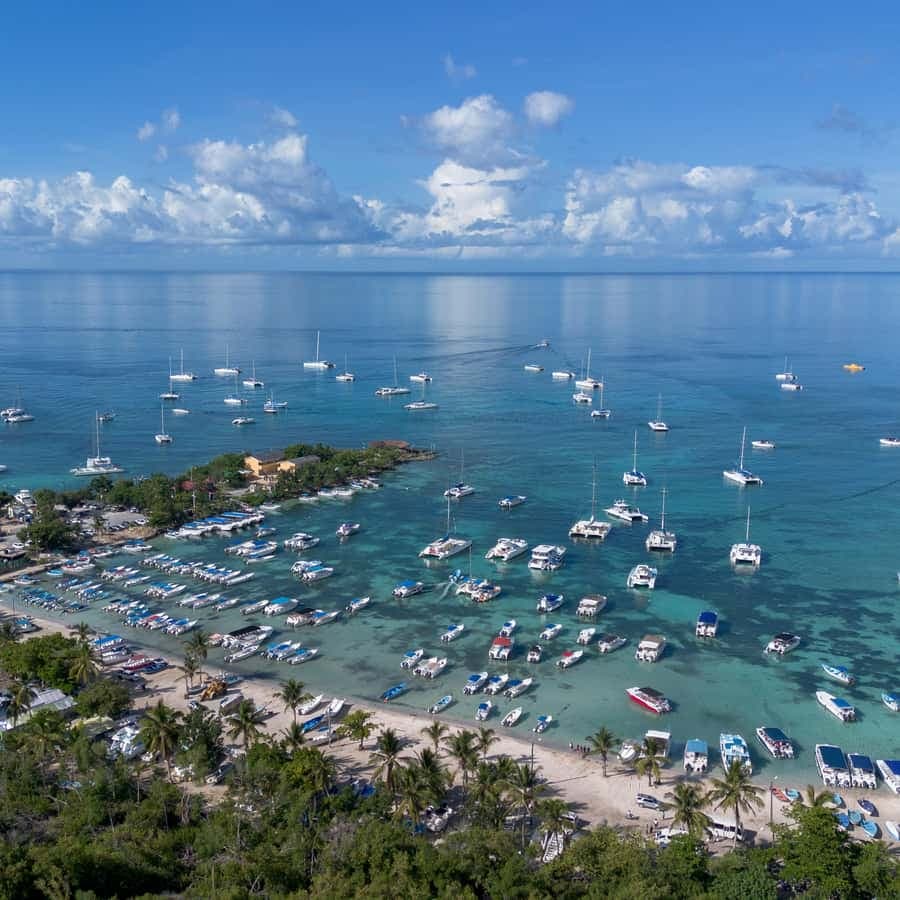 From Punta Cana: Catalina Island Swim, Sail & Snorkel - Dominican Republic