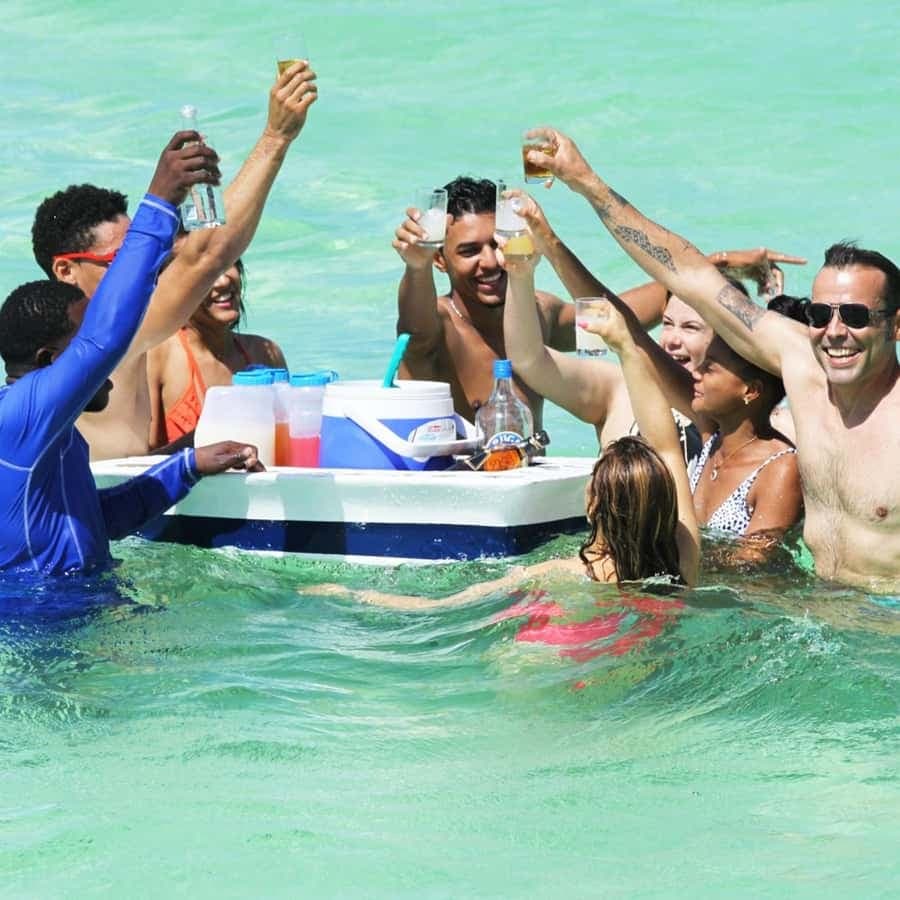 Party Boat / Fiesta En Catamarán En Punta Cana / Free Drinks