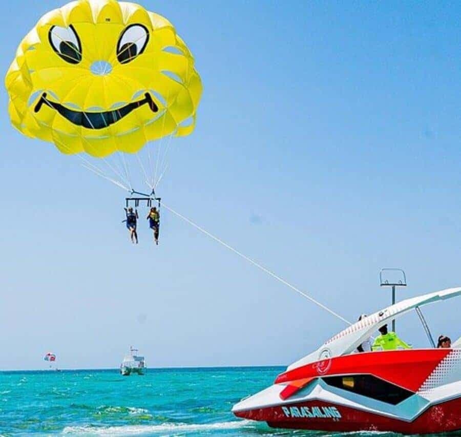Parasailing in Punta Cana: Fly over the breathtaking Caribbean beaches - Photo 1 of 5