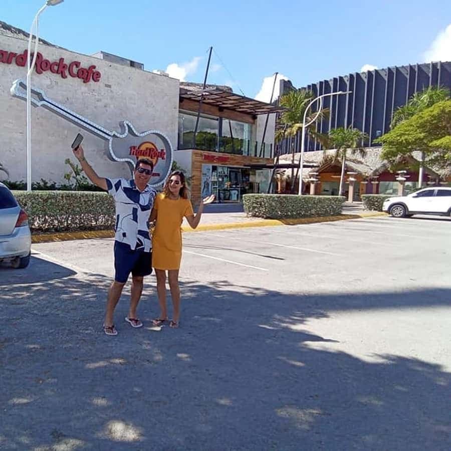 Punta Cana: Shopping Tour with Tastings and Hotel Pickup