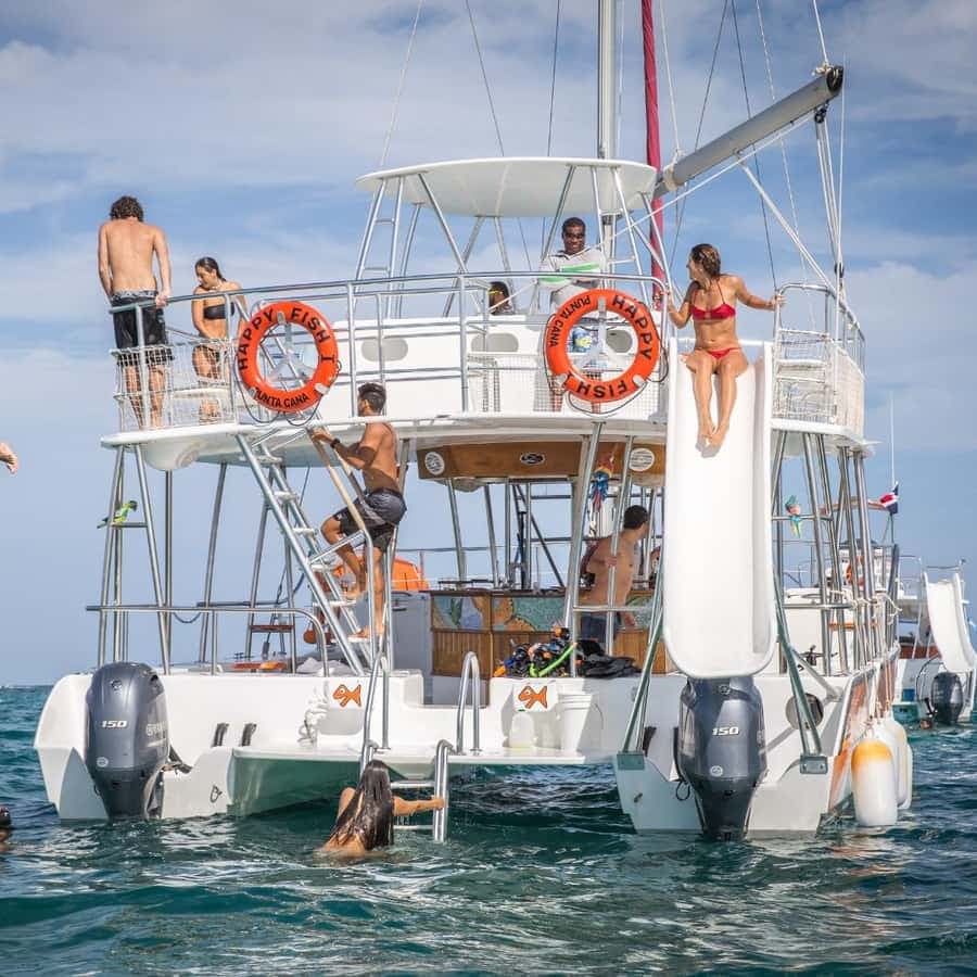 Punta Cana: Catamaran Tour with Food, Drinks, and Snorkeling