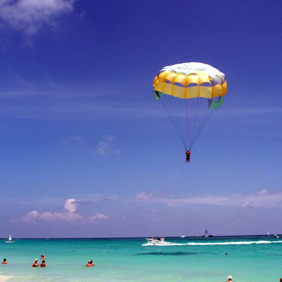 Punta Cana: Parasailing Trip Around the Coast of Bavaro
