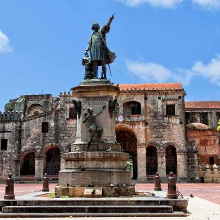 From Punta Cana: Santo Domingo Day Tour with National Park