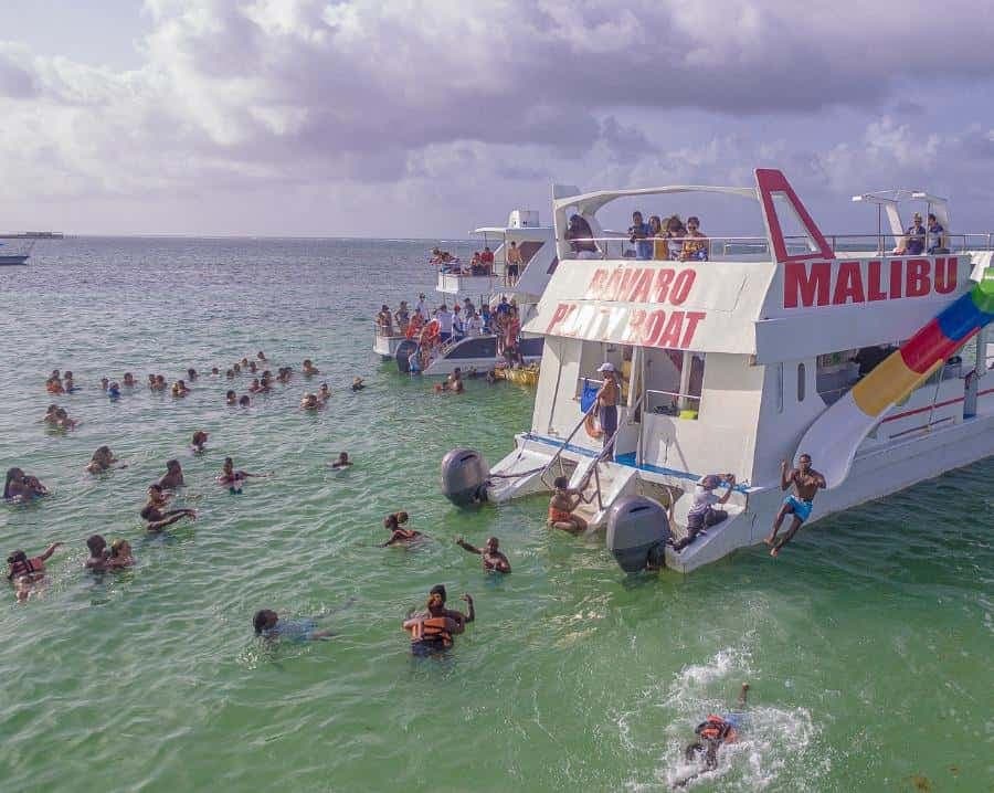 Punta Cana: Party Boat with Open Bar and Snorkeling - Dominican Republic
