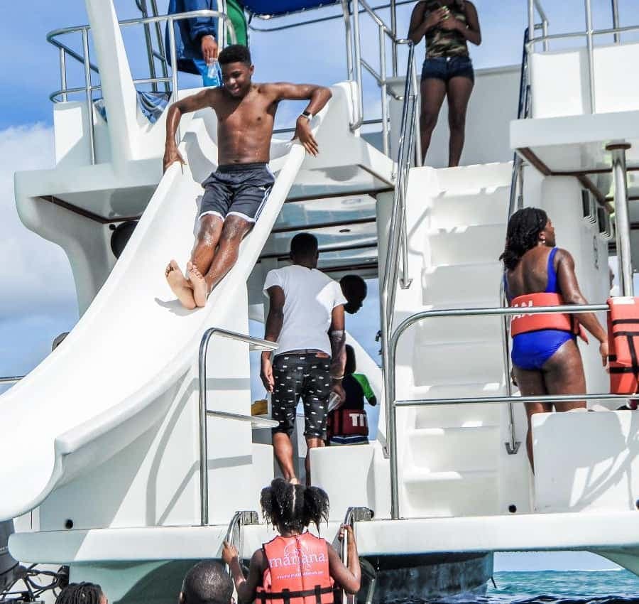 Punta Cana: Catalina Island Cruise with Lunch and Open Bar