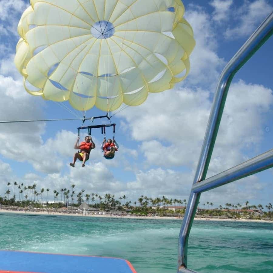 Parasailing Experience with Hotel Pickup :Punta Cana