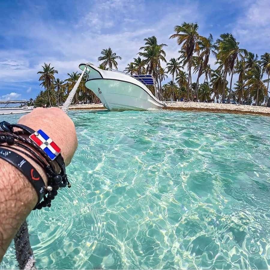 Saona Island VIP: 4 Beaches , Mano Juan & Canto de la Playa