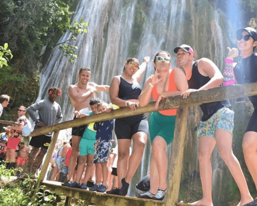 Samaná: Cayo Levantado, Isla Bacardí y la Magnífica Cascada