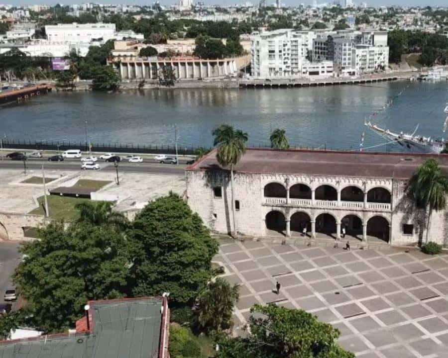 Santo Domingo: Historical Tour from Punta Cana