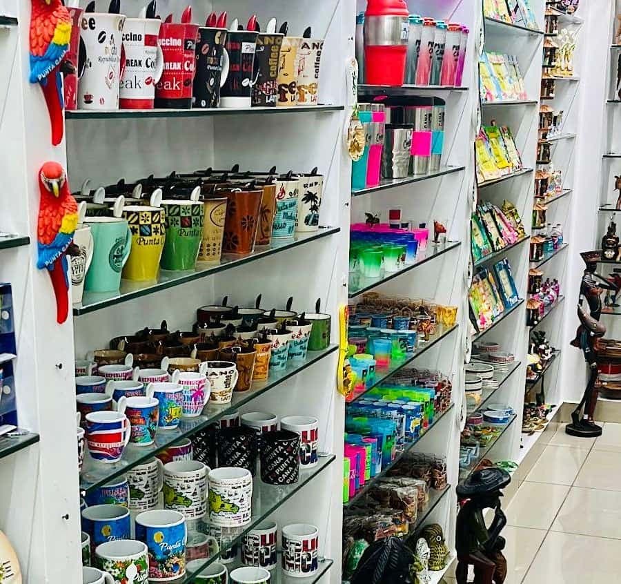 Punta Souvenirs -Shooping Tour free