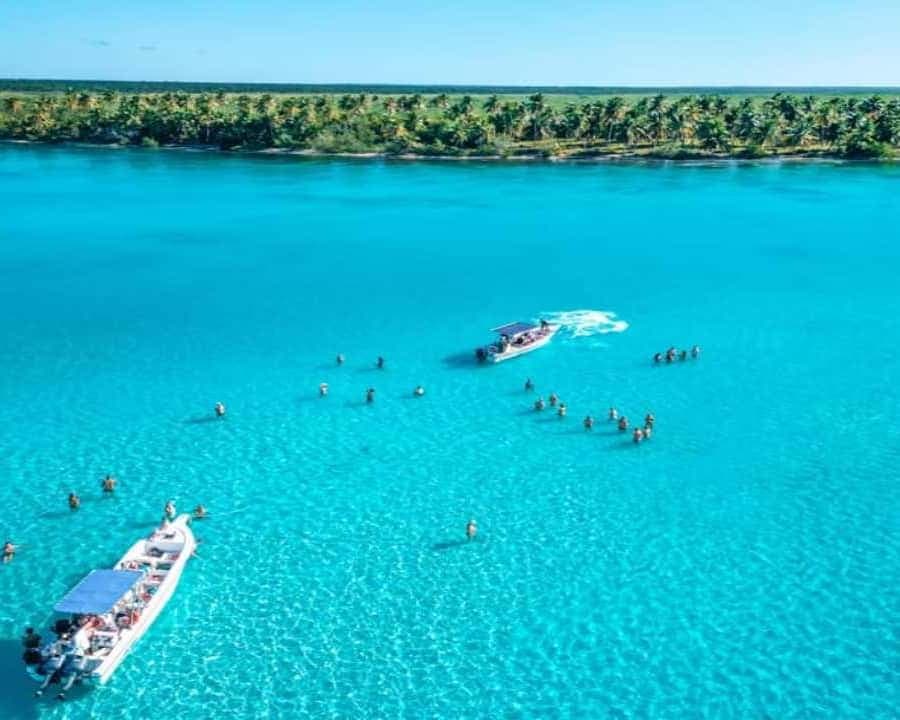 Carnevial Shore Excursion: Saona Island with Speedboat Ride