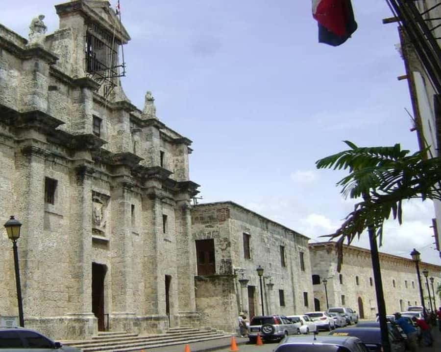 Santo Domingo Day Trip to Punta Cana with Lunch