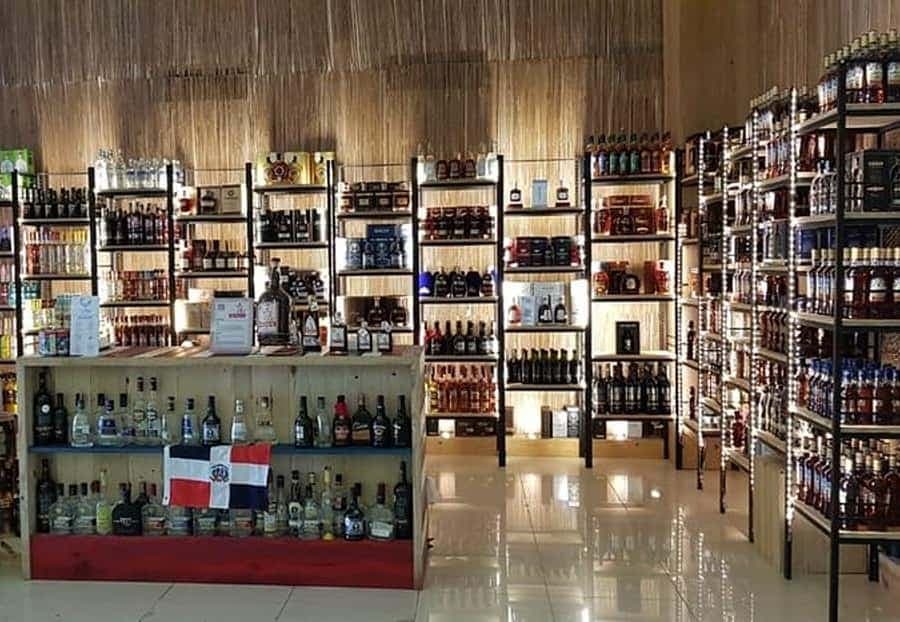 Punta Cana: Shopping Tour with Tastings and Hotel Pickup - Dominican Republic