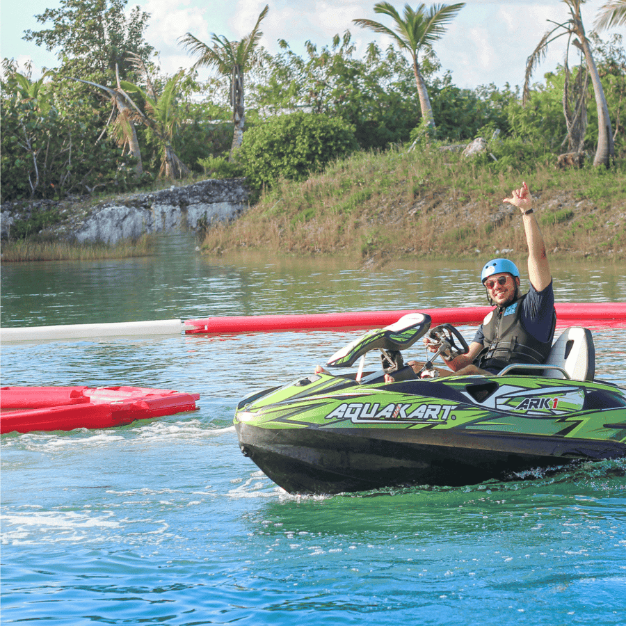 Vstup na vodní skútry, buggy, aquakarty a vodní park Punta Cana - Dominican Republic