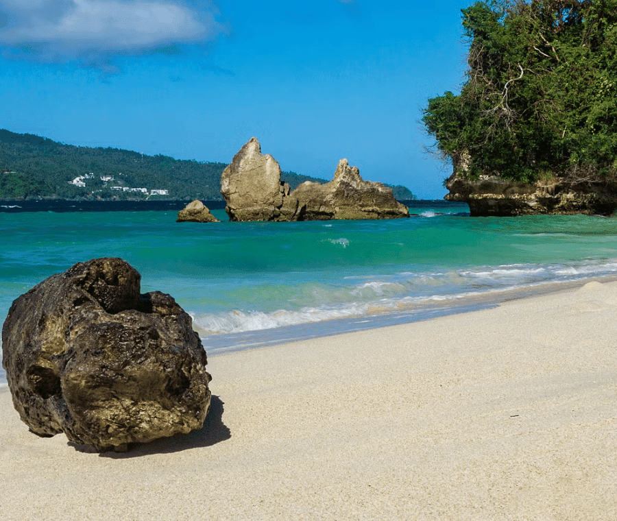 Punta Cana: Samaná Cayo Levantado & El Limón Waterfall Tour