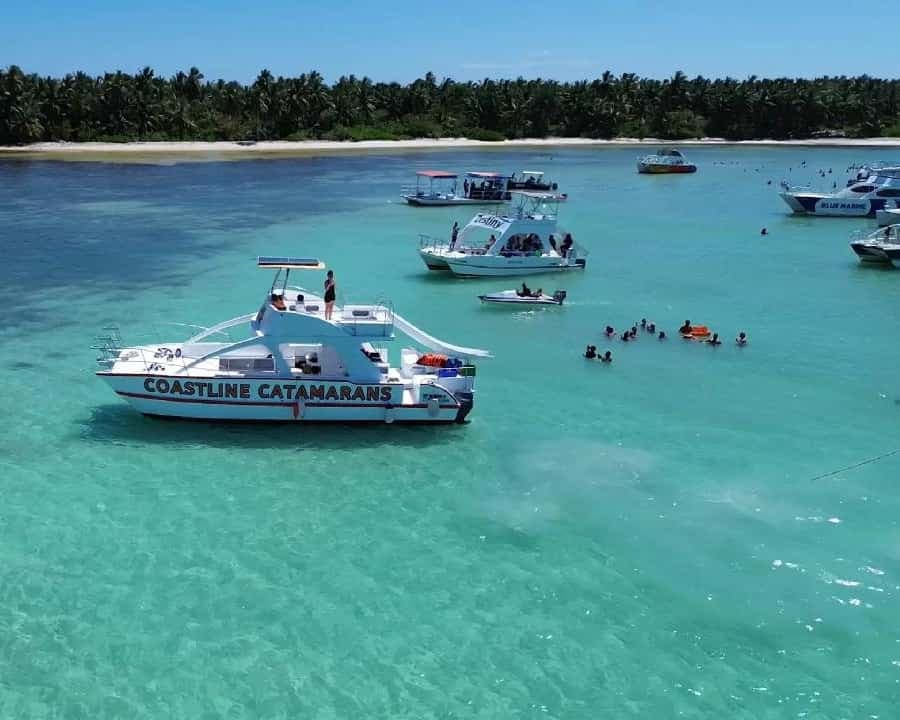 Punta Cana: Catamaran Cruise with Snorkeling & Drinks