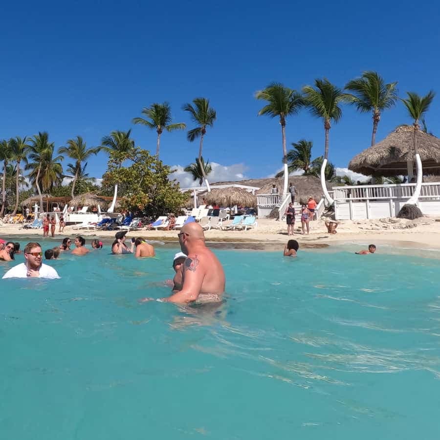 Punta Cana: Catalina Island Trip with Snorkeling