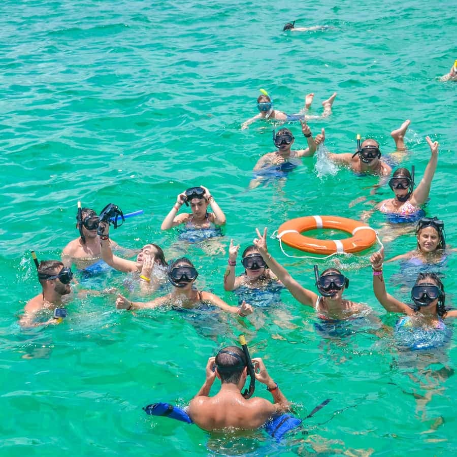 Punta Cana: Catamaran Family Tour