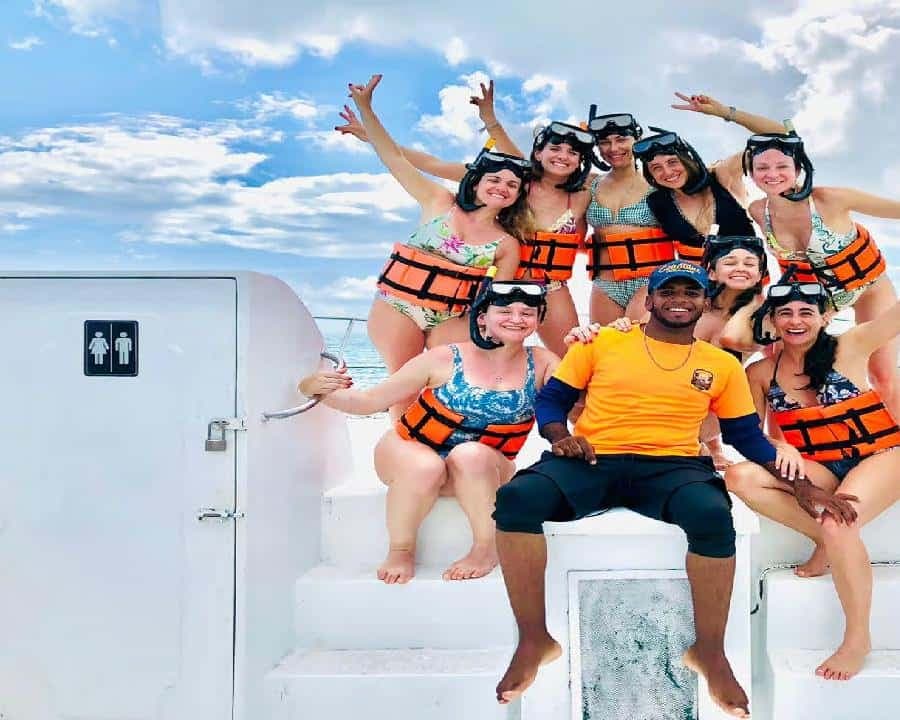 Punta Cana: Catamaran Cruise with Snorkeling & Drinks