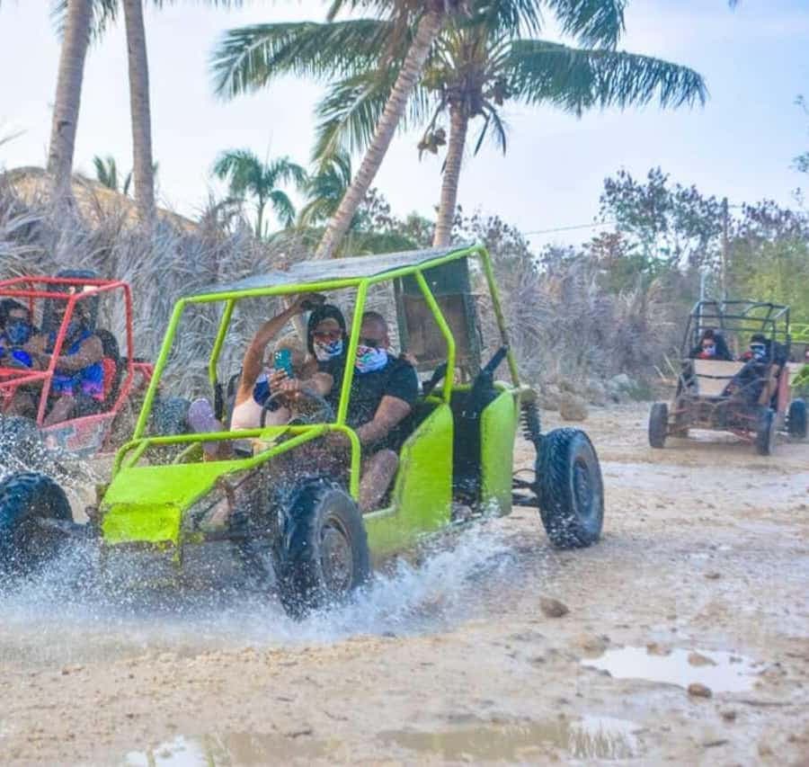 Extreme buggy route: from the jungle to the tropical coast