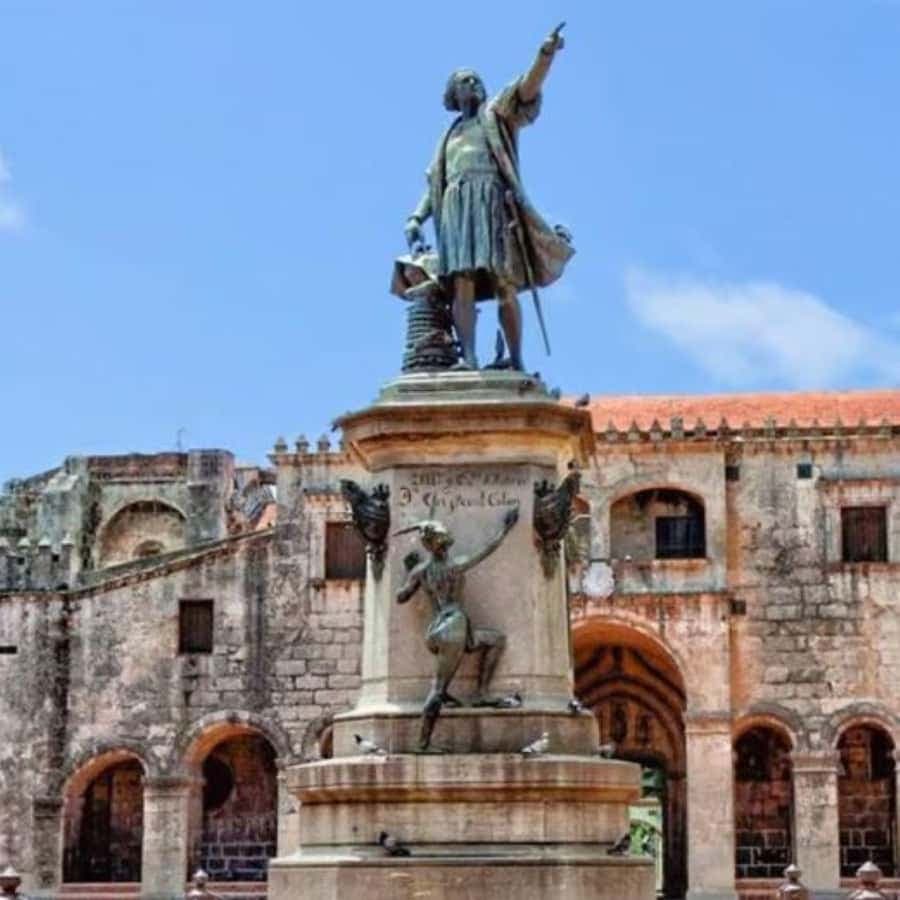 From Punta Cana: Santo Domingo History Day Trip with Lunch