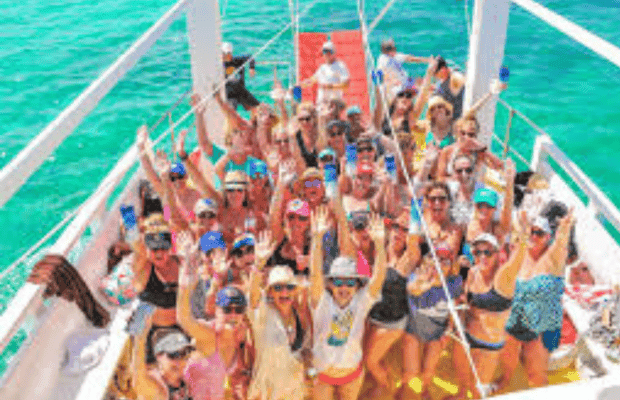 Punta Cana: Party Boat + Snorkeling Music Drink Fruit