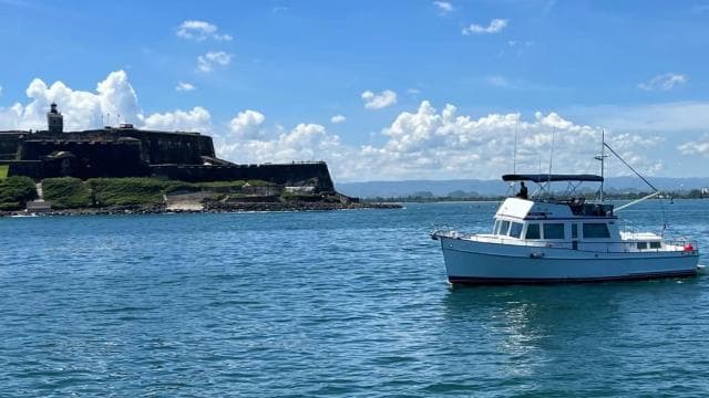BEACH DAY EXPERIENCE | Private "Party Boat" San Juan Bay