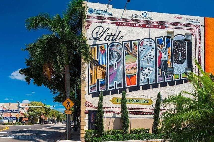 Little Havana Walking Tour – Food Tastings, Traditions & Music
