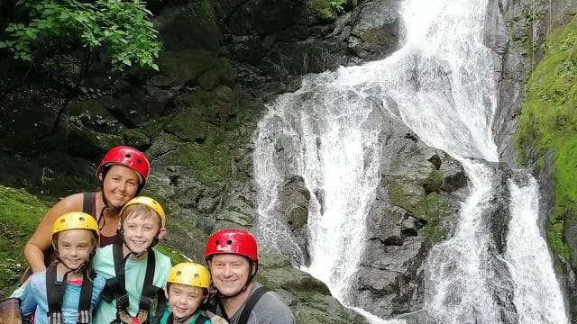 From San José: 11 Waterfalls Zipline Adventure